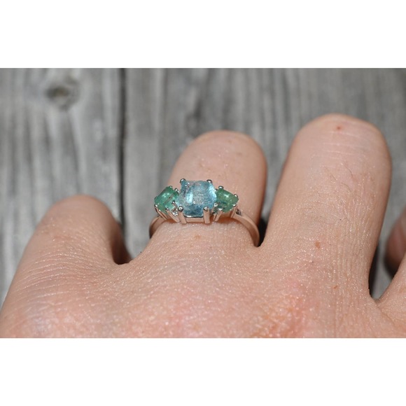 Aquamarine and Emerald engagement ring set size 3 4 5 6 7 8 9 10 11 12 13 - Picture 4 of 6